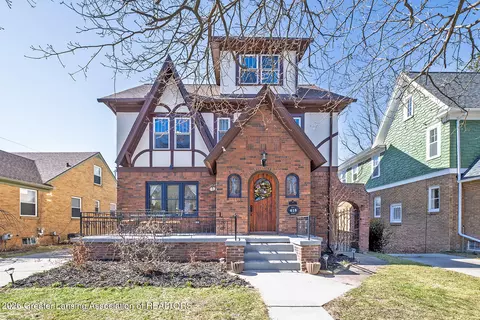418 West St, Lansing, MI 48915