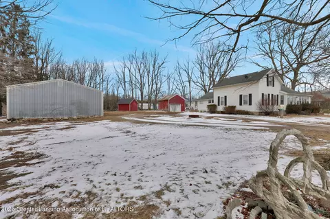 1028 Hogsback Rd, Mason, MI 48854 photo 4