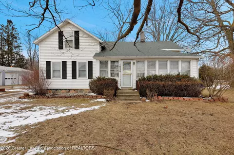 1028 Hogsback Rd, Mason, MI 48854 photo 2