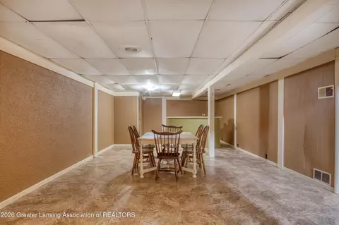 232 Lawrence Cir, Paris, MI 49338 photo 2
