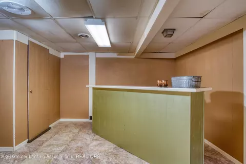 232 Lawrence Cir, Paris, MI 49338 photo 3
