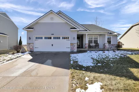 1219 Wildflower Dr, Holt, MI 48842