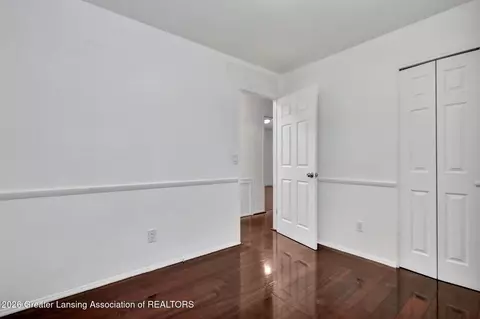 Bedroom - 3945 Windward Dr, Lansing, MI 48911 photo 5 of 5