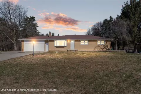 Exterior - 1448 Primrose Ln, Dewitt, MI 48820 photo 2 of 2