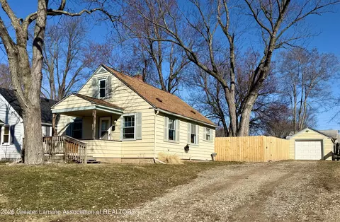 3439 Lowcroft Ave, Lansing, MI 48910