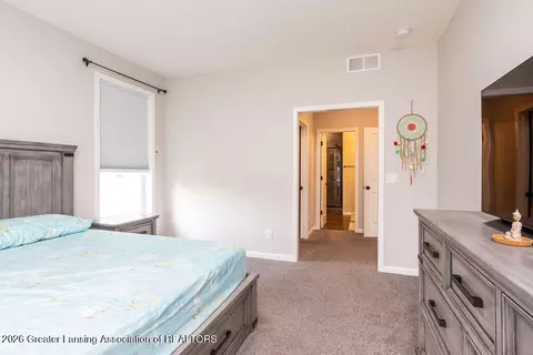 Bedroom - 5603 Copper Creek Dr, Haslett, MI 48840 photo 4 of 5