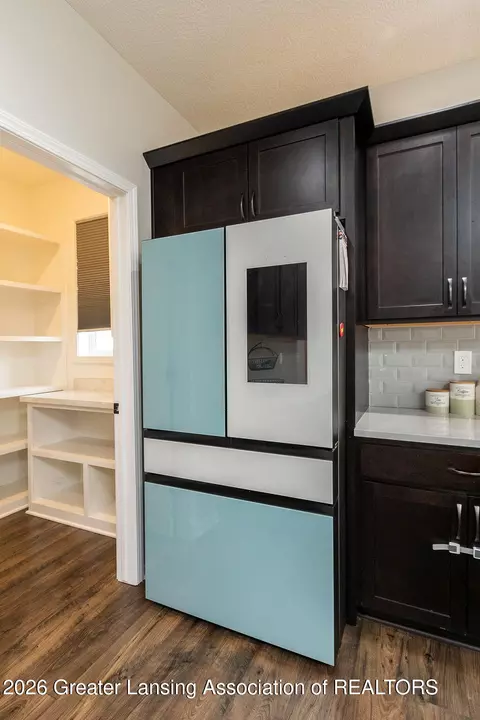Kitchen - 5603 Copper Creek Dr, Haslett, MI 48840 photo 6 of 6