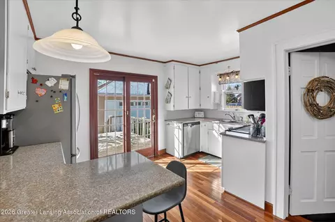 Kitchen - 1406 E Mount Hope Ave, Lansing, MI 48910 photo 1 of 4
