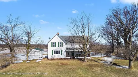6260 W Chadwick Rd, Dewitt, MI 48820