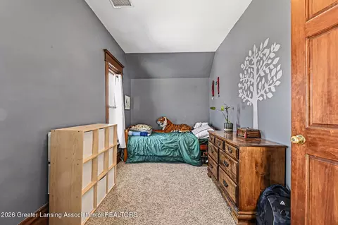 Bedroom - 6260 W Chadwick Rd, Dewitt, MI 48820 photo 7 of 7