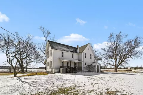 Exterior - 6260 W Chadwick Rd, Dewitt, MI 48820 photo 3 of 4