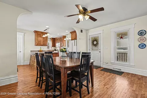 Dining - 6260 W Chadwick Rd, Dewitt, MI 48820 photo 2 of 2