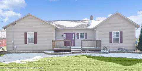 9604 Island Hwy, Eaton Rapids, MI 48827