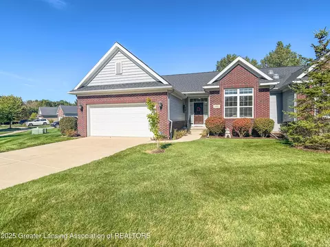 2452 Turning Leaf Ln, Okemos, MI 48864