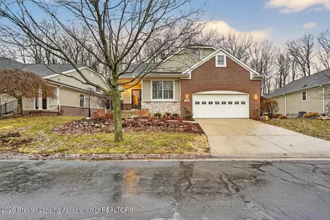 6155 Graebear Trl, East Lansing, MI 48823