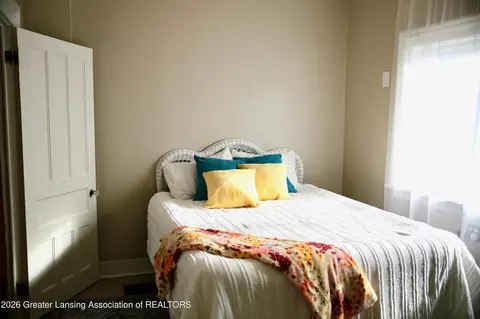 Bedroom - 334 Elm St, Mason, MI 48854 photo 8 of 9