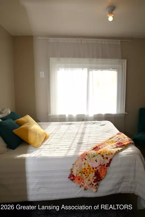 Bedroom - 334 Elm St, Mason, MI 48854 photo 1 of 9
