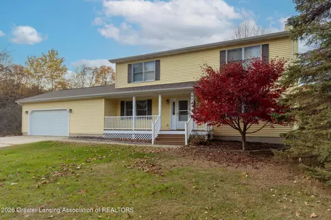 8748 Woodbury Rd, Laingsburg, MI 48848