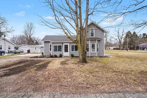 323 Church St, Laingsburg, MI 48848