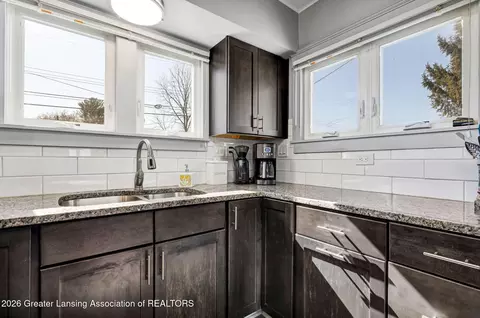 Kitchen - 2701 Creston Ave, Lansing, MI 48906 photo 4 of 5