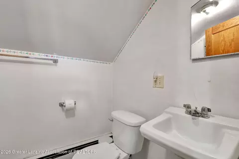 Bath - 2701 Creston Ave, Lansing, MI 48906 photo 1 of 3