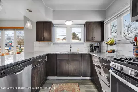 Kitchen - 2701 Creston Ave, Lansing, MI 48906 photo 2 of 5