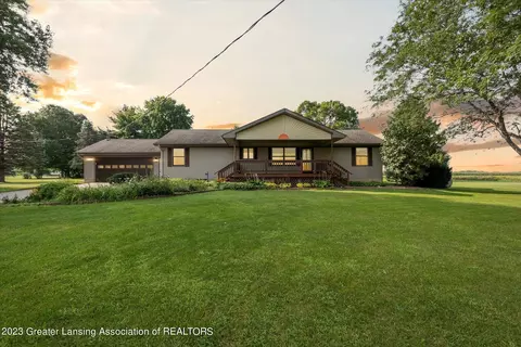 201 N Chester Rd, Charlotte, MI 48813