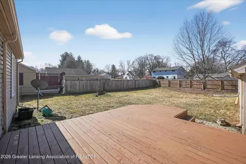 Exterior - 1905 Walnut St, Holt, MI 48842 photo 5 of 6