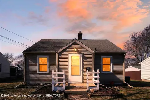 1905 Walnut St, Holt, MI 48842