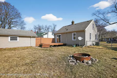 Exterior - 1905 Walnut St, Holt, MI 48842 photo 2 of 6