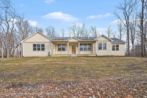 917 Chickasaw Dr, Mason, MI 48854