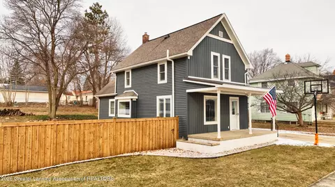 Exterior - 337 Green St, Perry, MI 48872 photo 4 of 7