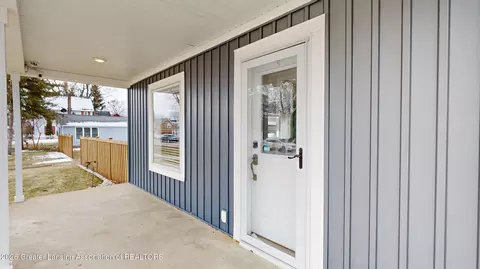 Exterior - 337 Green St, Perry, MI 48872 photo 2 of 7