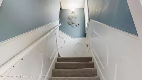 Entry Way - 337 Green St, Perry, MI 48872 photo 4 of 5