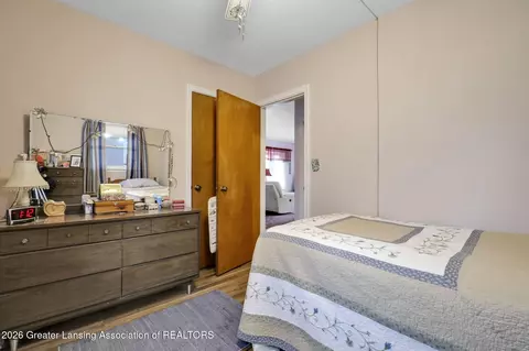 Bedroom - 7571 N Hartel Rd, Grand Ledge, MI 48837 photo 3 of 5
