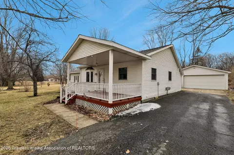 Exterior - 7571 N Hartel Rd, Grand Ledge, MI 48837 photo 8 of 9