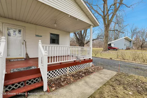Exterior - 7571 N Hartel Rd, Grand Ledge, MI 48837 photo 9 of 9