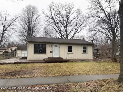 3112 Shetland Rd, Lansing, MI 48911
