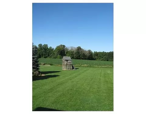 1086 S Eifert Rd, Mason, MI 48854 photo 10