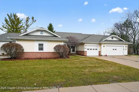 6816 Heron Valley Ct #2, Lansing, MI 48917