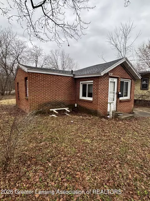 712 S Francis Ave, Lansing, MI 48912