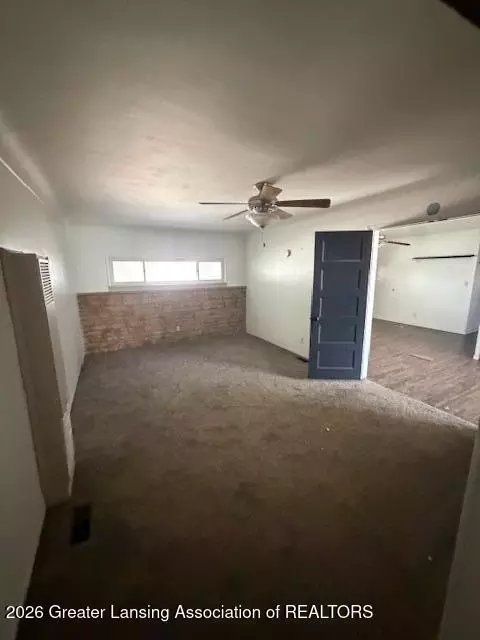 Living - 1102 Willow St, Tecumseh, MI 49286 photo 3 of 3