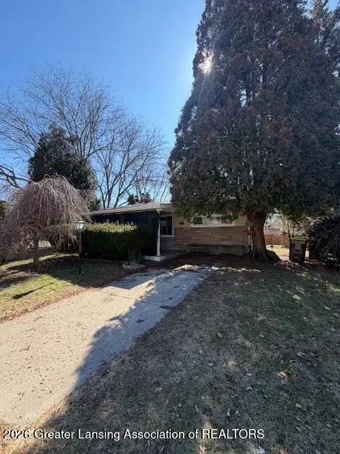 1102 Willow St, Tecumseh, MI 49286