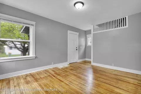 1522 Bailey St, Lansing, MI 48910