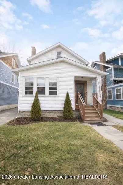 1713 Stanley Ct, Lansing, MI 48912
