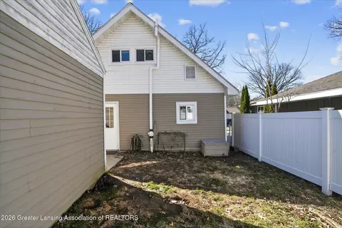 Exterior - 5976 Greenman St, Haslett, MI 48840 photo 4 of 6
