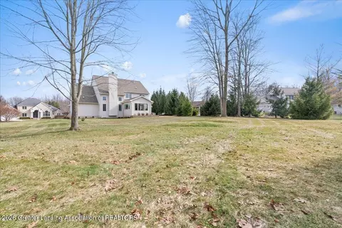 Exterior - 13282 Blaisdell Dr, Dewitt, MI 48820 photo 6 of 8