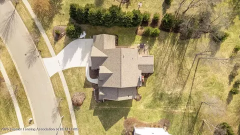 View/Area - 13282 Blaisdell Dr, Dewitt, MI 48820 photo 2 of 7