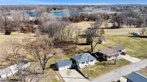 225 Ackerson Lake Dr, Jackson, MI 49201 photo 20