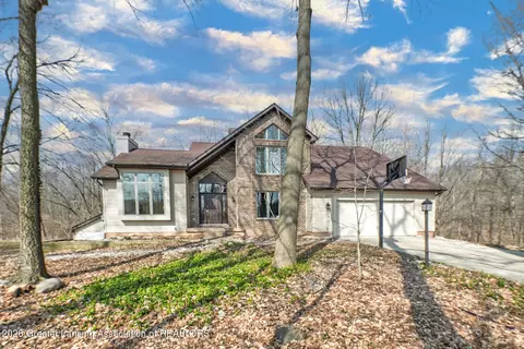1144 Bonanza Dr, Okemos, MI 48864